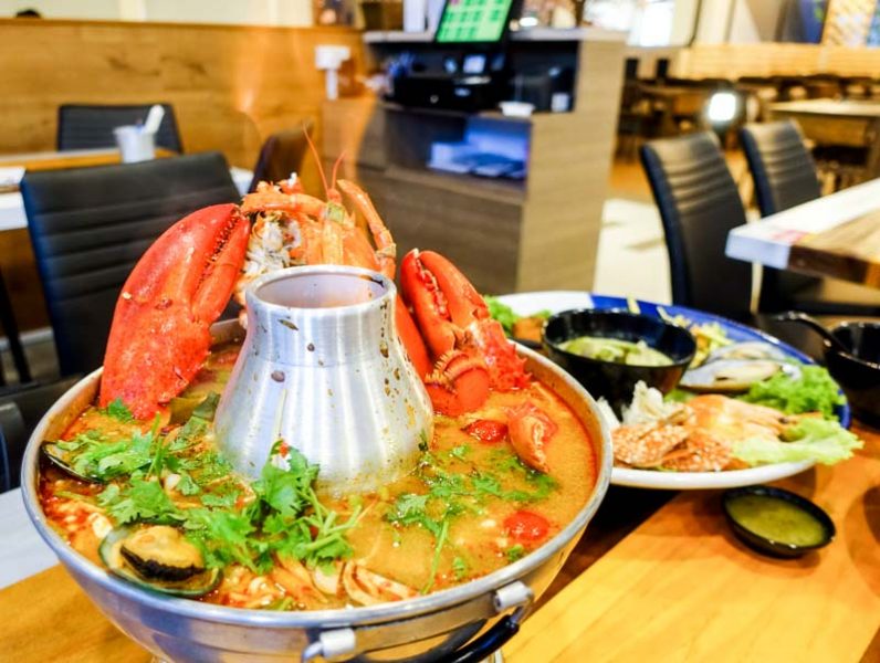 boston-lobster-tom-yum-seth-liu-outram-food